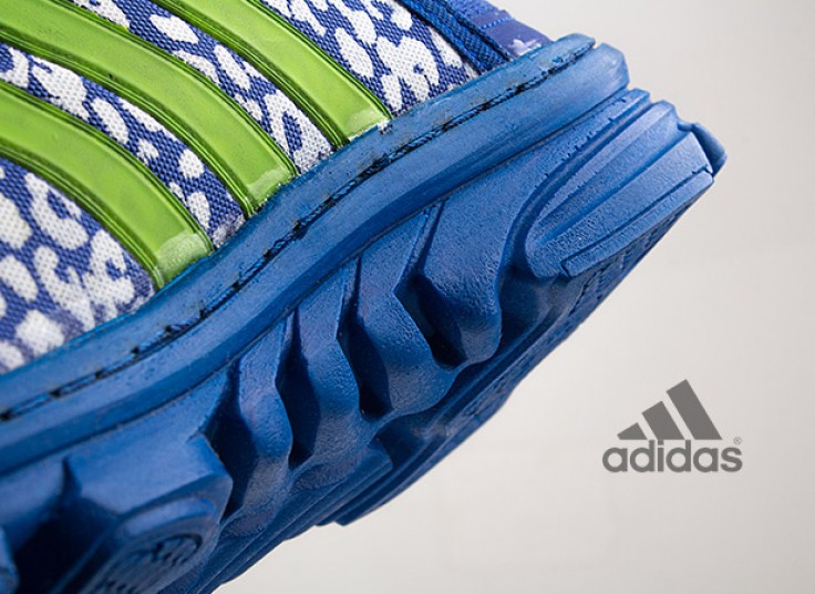 کفش ورزشی زنانه Adidas