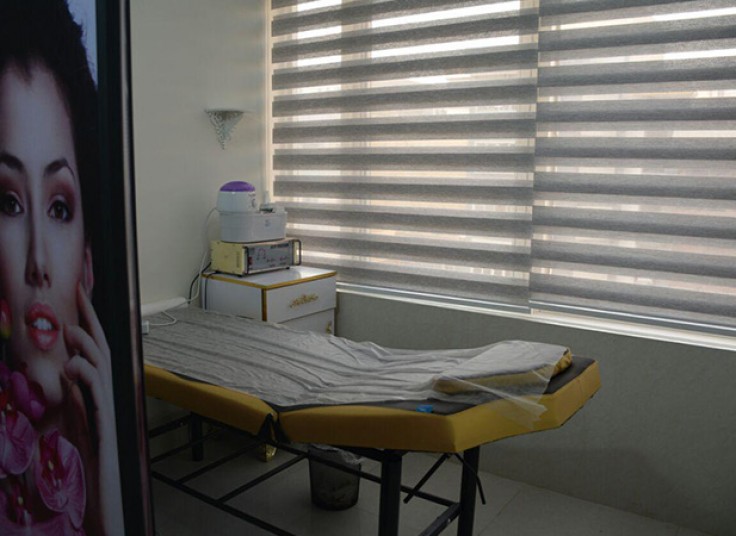 پارافین تراپی در سالن آدلیا