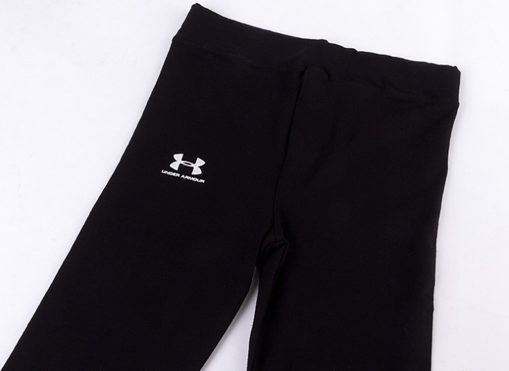 لگ زنانه طرح Under Armour