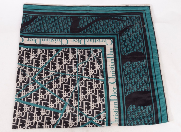 روسری قواره دار