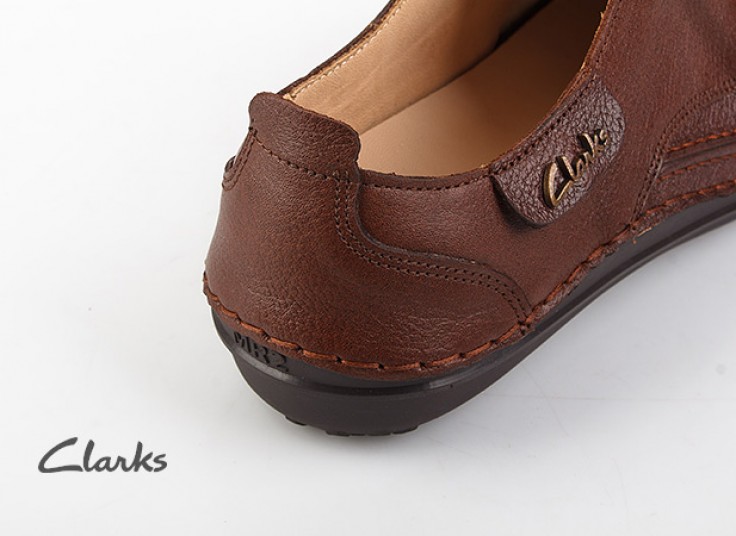 کفش مردانه چرمی Clarks