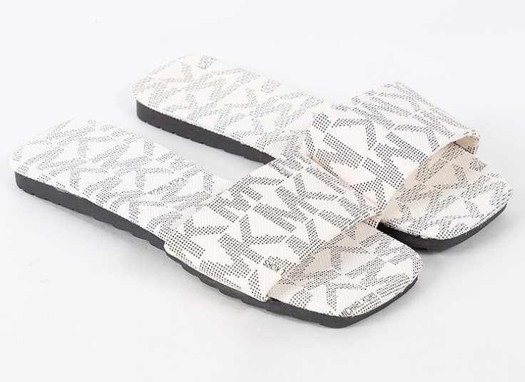 دمپایی زنانه Multi Brand