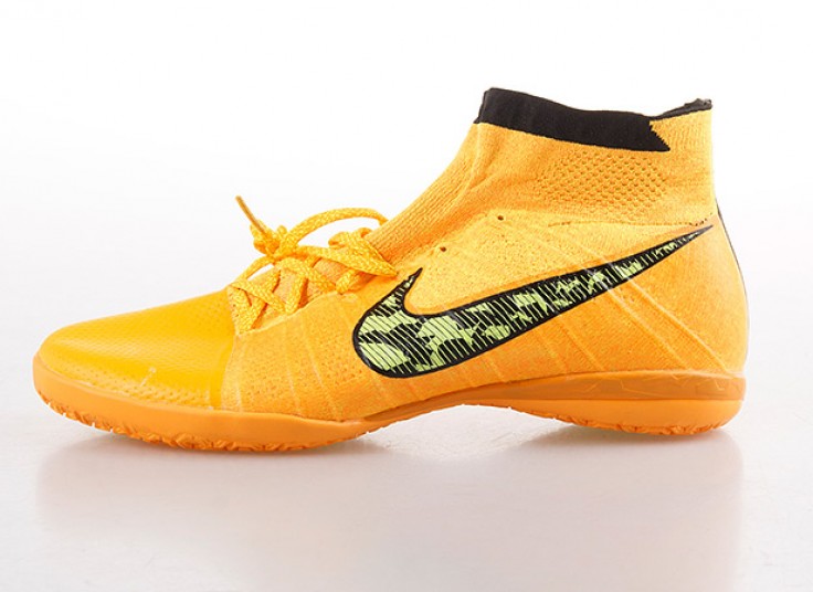 کفش فوتبالی NIKE