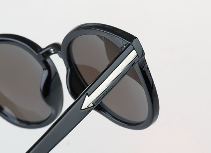 عینک آفتابی طرح Tailoring