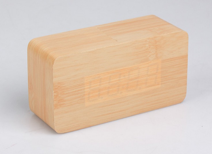 ساعت رومیزی wooden clock