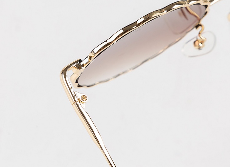 عینک آفتابی زنانه Chanel