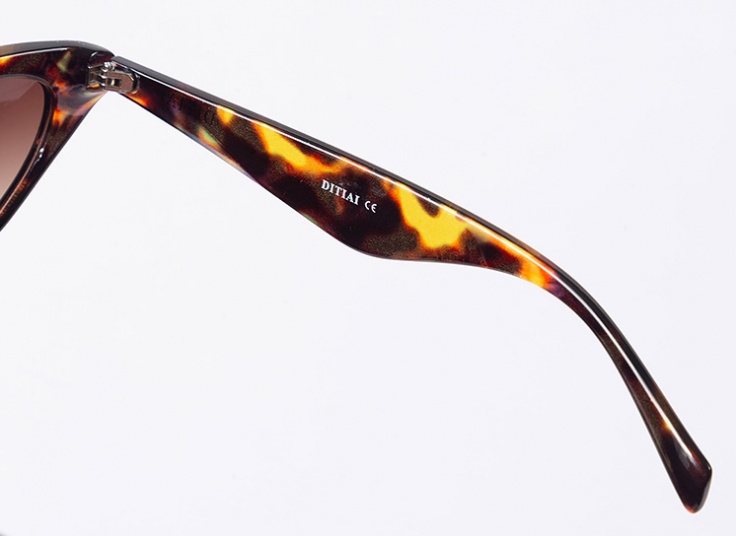 عینک آفتابی زنانه Ditiai مدل 3407