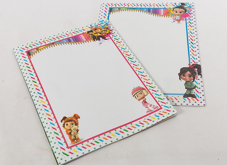 دفتر رنگ آمیزی کودکانه