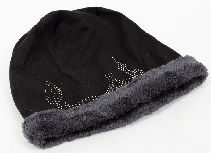 کلاه نگین دار