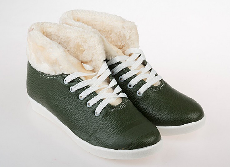 کفش خزدار زنانه