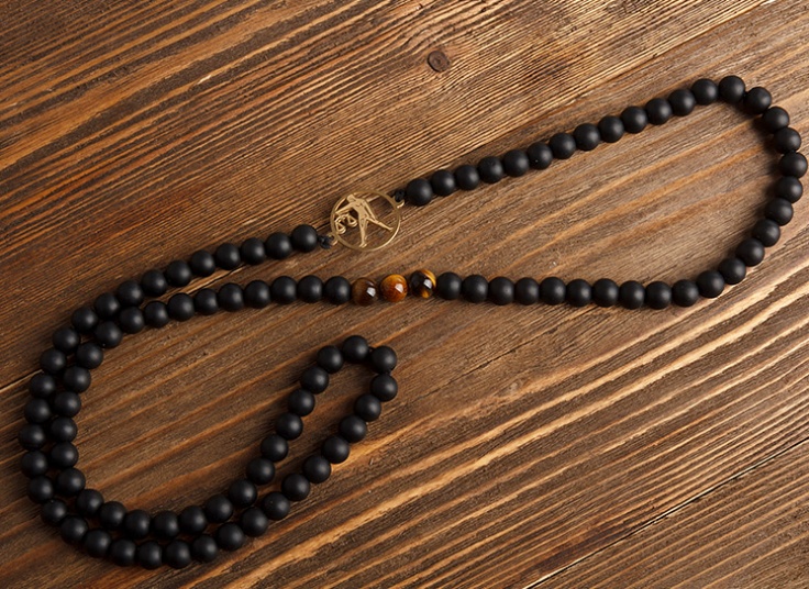 گردنبند سنگی ماه تولد