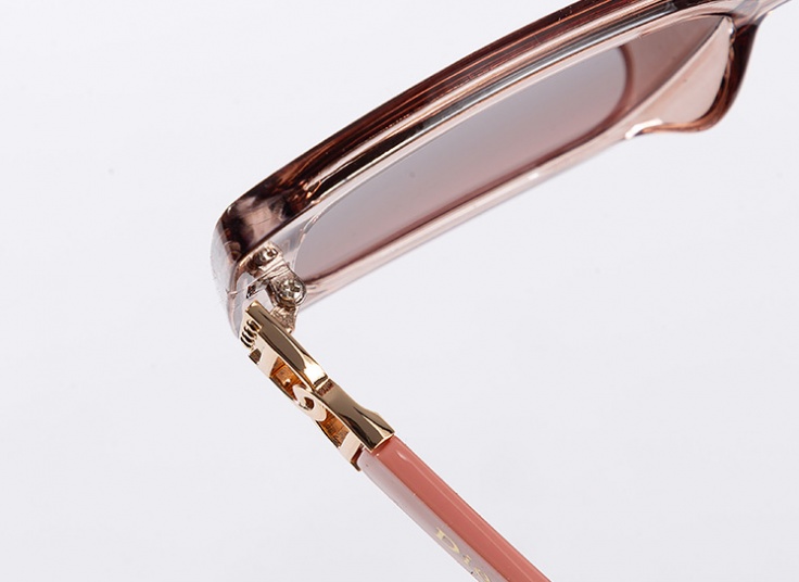 عینک آفتابی زنانه Dior مدلD22965