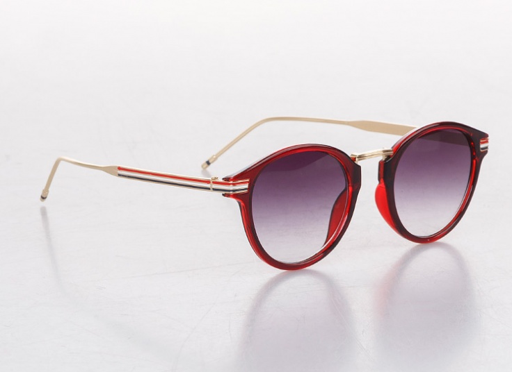 عینک آفتابی طرح TOMMY