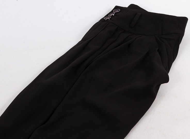 شلوارک خمره ای BUT