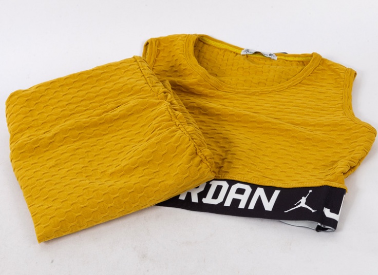 ست نیم تنه و شلوار اسپرت زنانه