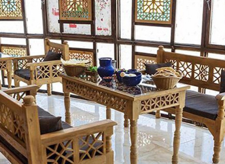 دیزی چای و قلیان سفره خانه یلدا