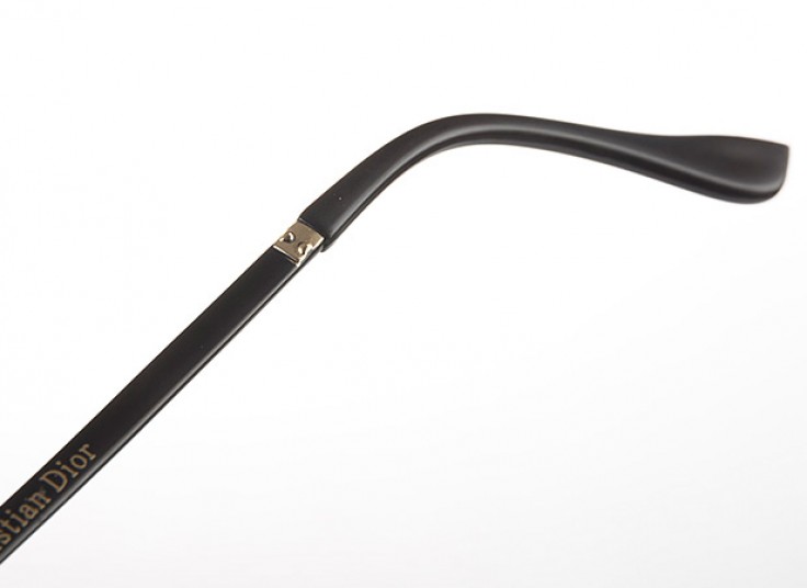 عینک آفتابی طرح Tom Ford