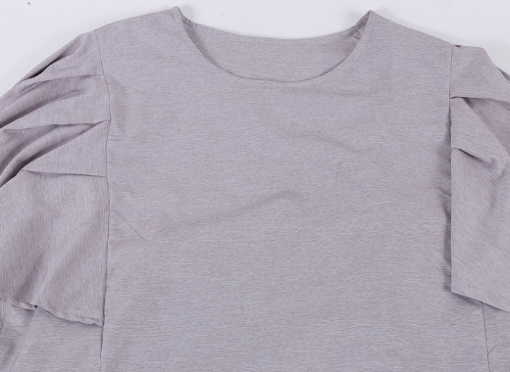 بلوز زنانه آستین شنلی