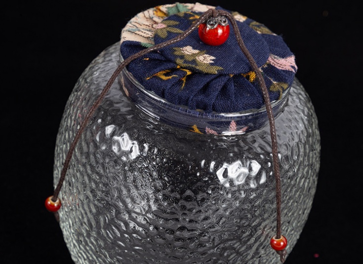 بانکه شیشه ای درب پارچه ای