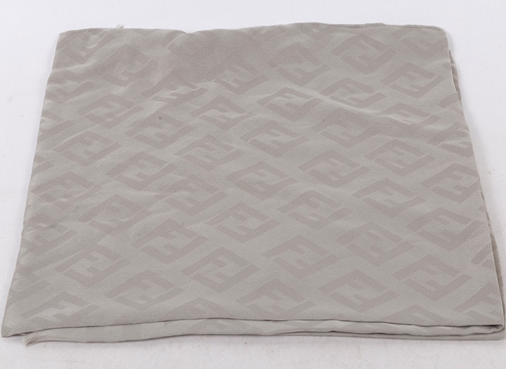 شال کشمیری طرح FENDI