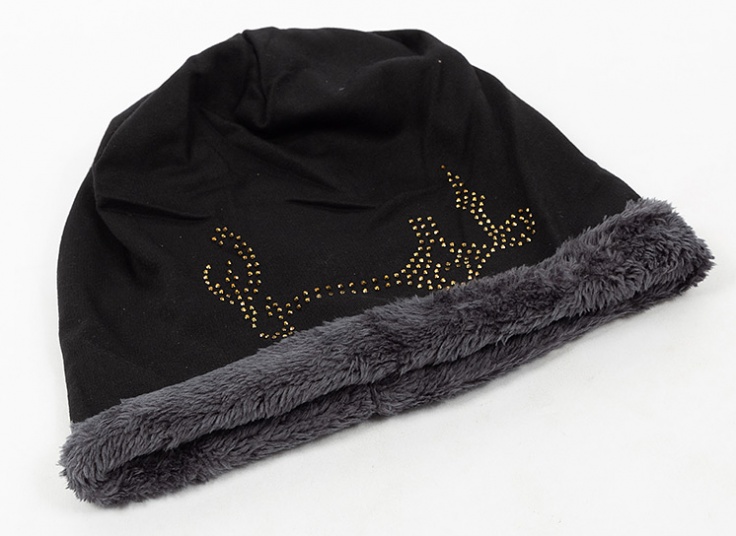 کلاه نگین دار