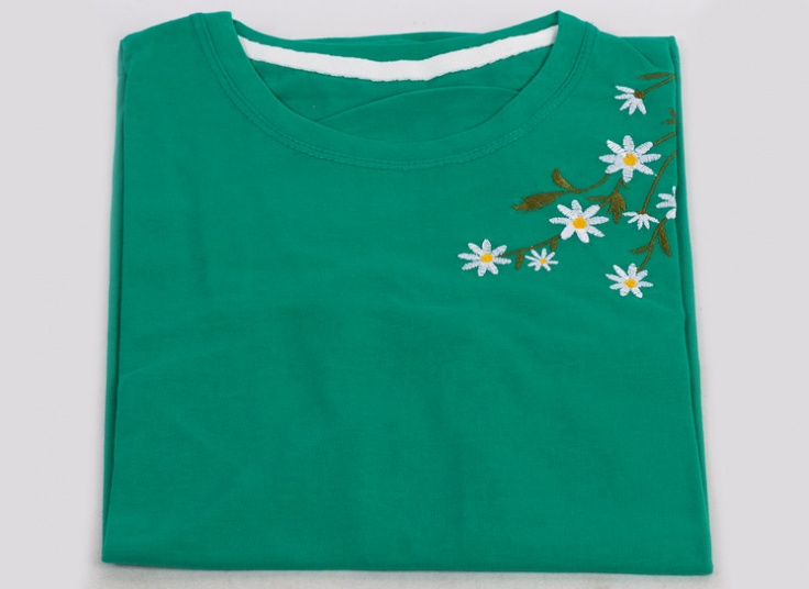 تیشرت زنانه گلدوزی طرح Spring