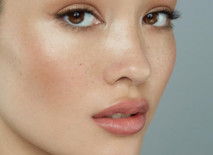 فرم دهی بینی در مطب دکتر اردلان