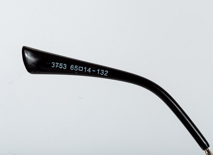 عینک آفتابی بغل توری