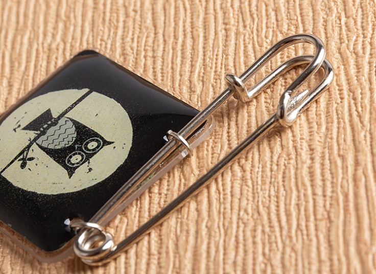 سنجاق سینه Square