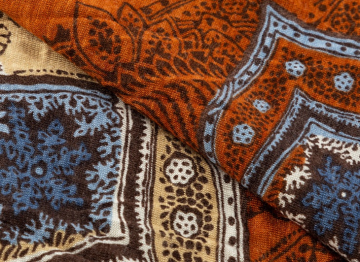 دامن کوتاه زنانه