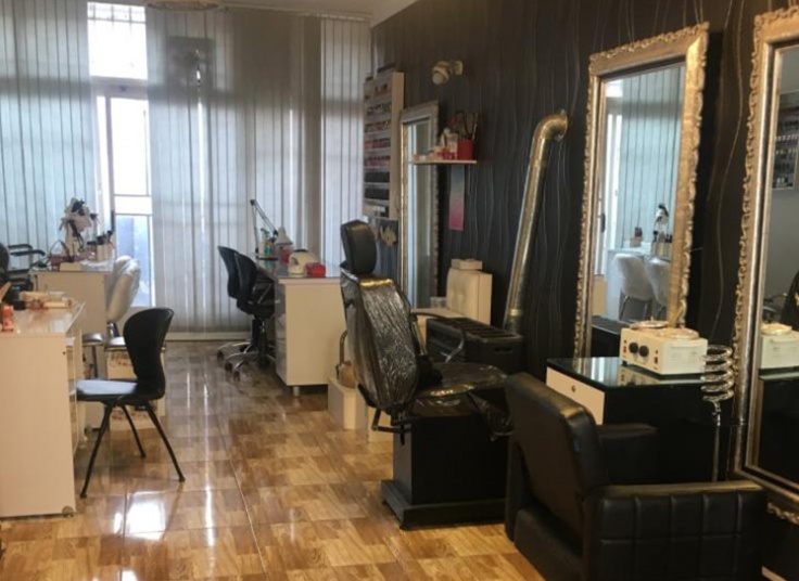 اپیلاسیون سالن صورتی