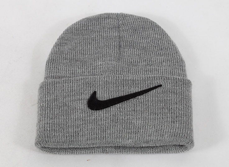 کلاه بافت Nike