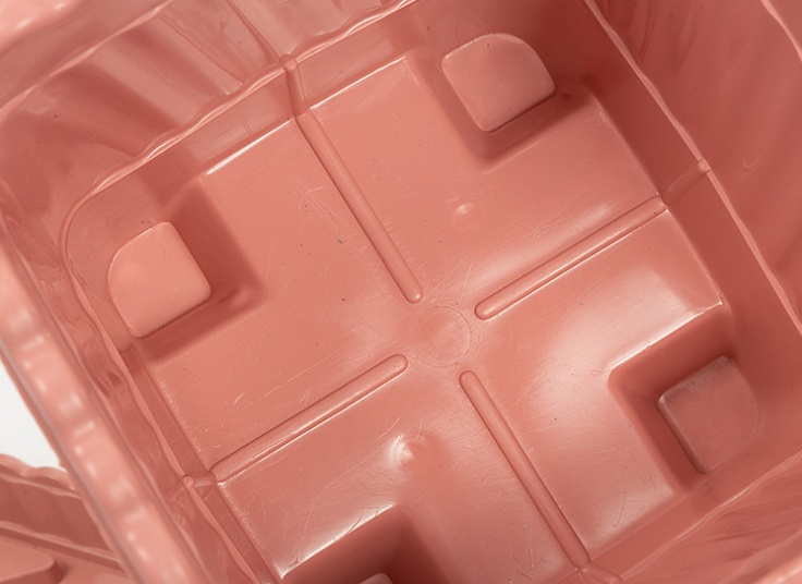 گلدان و زیر گلدانی پلاستیکی