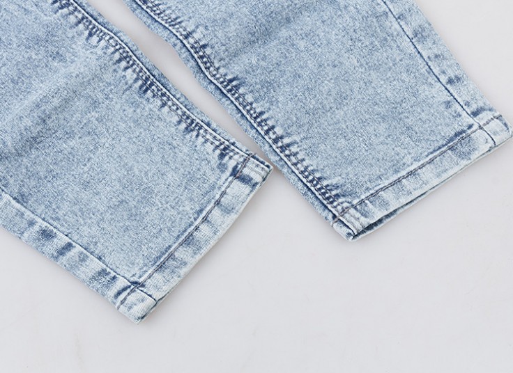 شلوار جین طرح لگ C and A