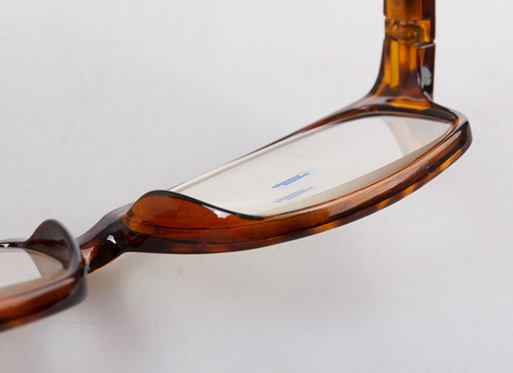 عینک طبی نمره دار REZARO