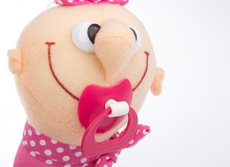 عروسک ننه قمر و خانواده