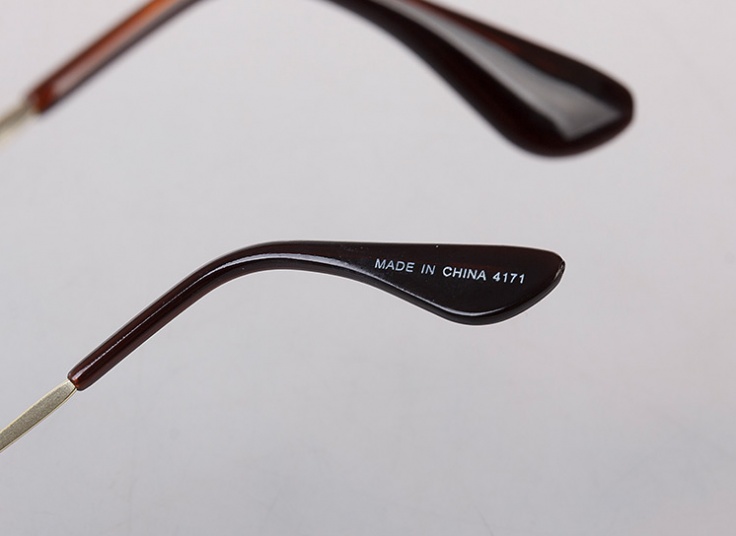 عینک آفتابی پلورایز طرح Tailoring