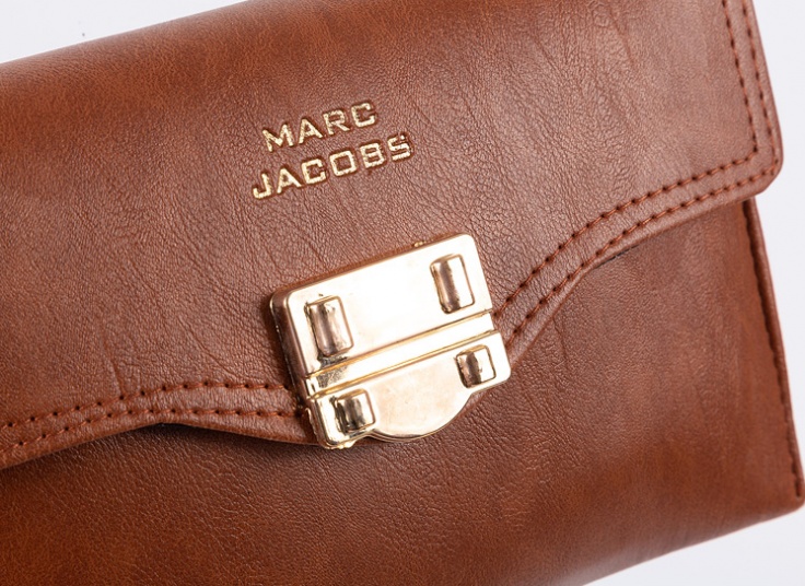 کیف پاسپورتی Marc Jacobs