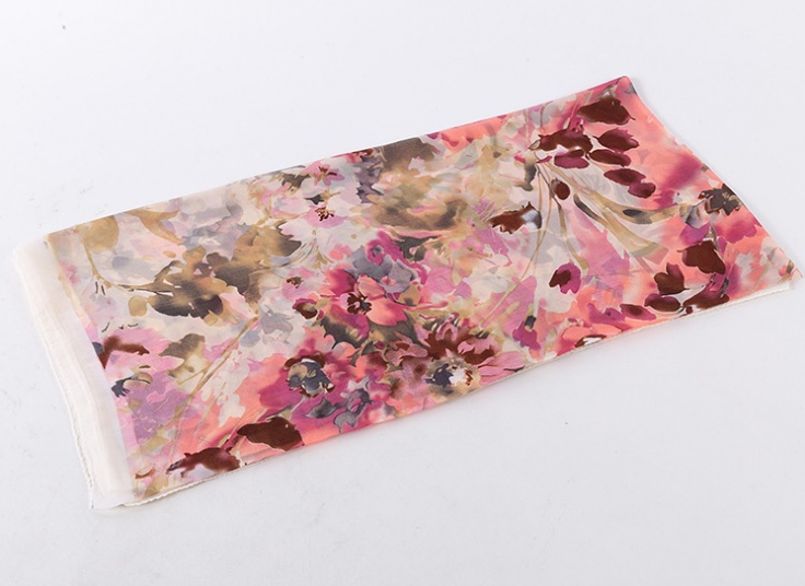 روسری طرح گل MGS