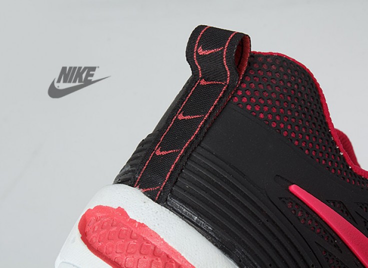 کفش ورزشی NIKE