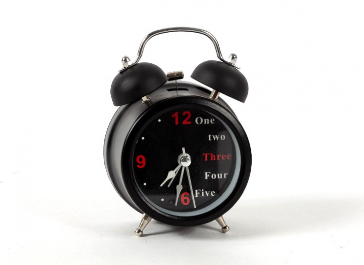 انواع ساعت رومیزی شماته دار