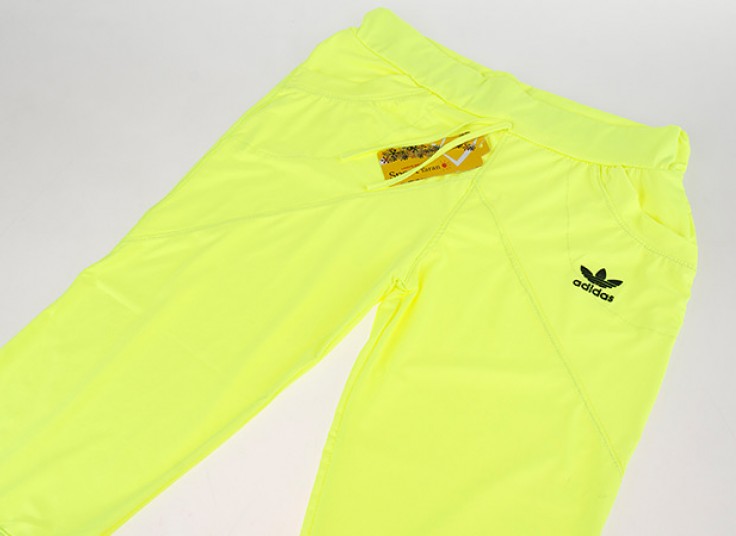 شلوار برمودا ورزشی طرح adidas