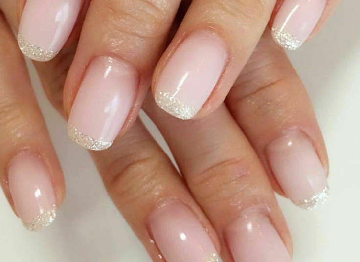 خدمات ناخن سالن زهره