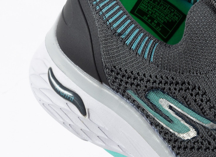 کتانی جورابی زنانه Skechers مدل 2112