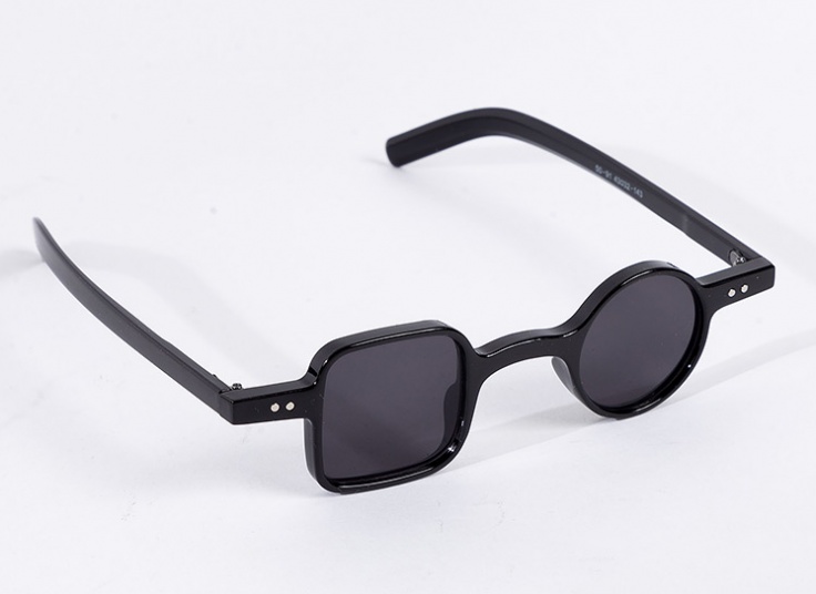 عینک آفتابی فانتزی مدل 50-91