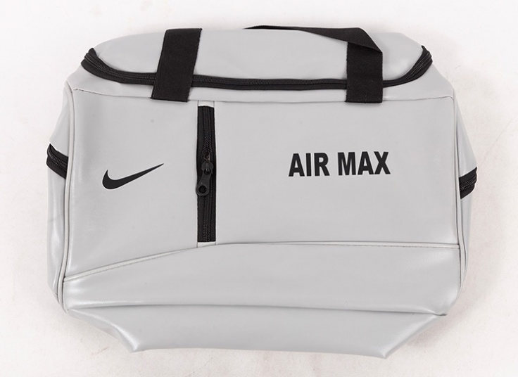 ساک ورزشی چرم Nike