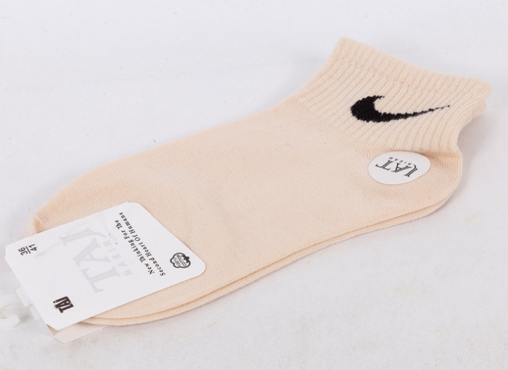 جوراب مچی طرح نایک TAJ