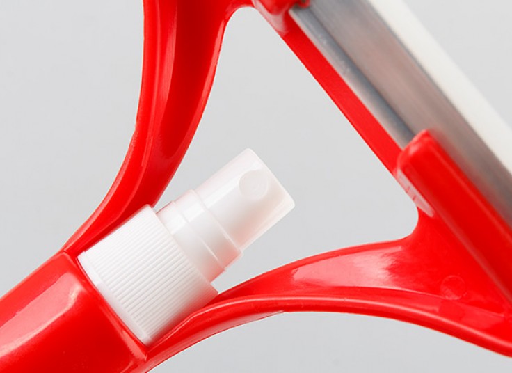 شیشه پاک کن اسپری دار