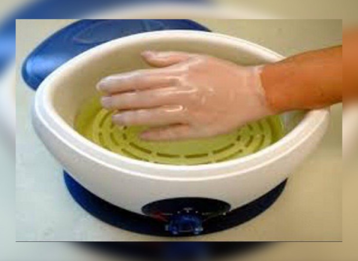 پارافین تراپی در سالن چهره نگاران