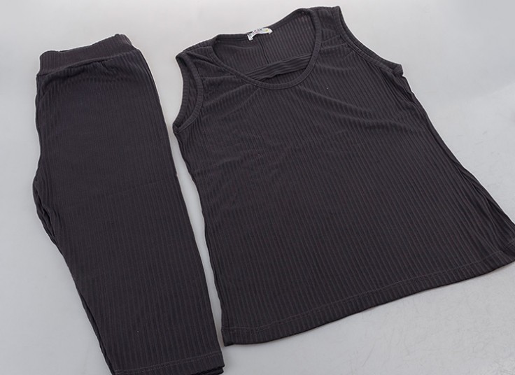 ست تاپ و شلوار برمودا زنانه